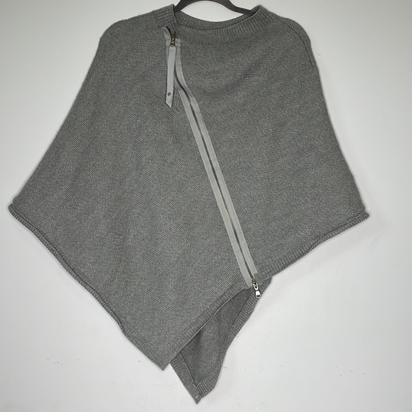 lululemon athletica Sweaters - Lululemon Merino Wool Poncho